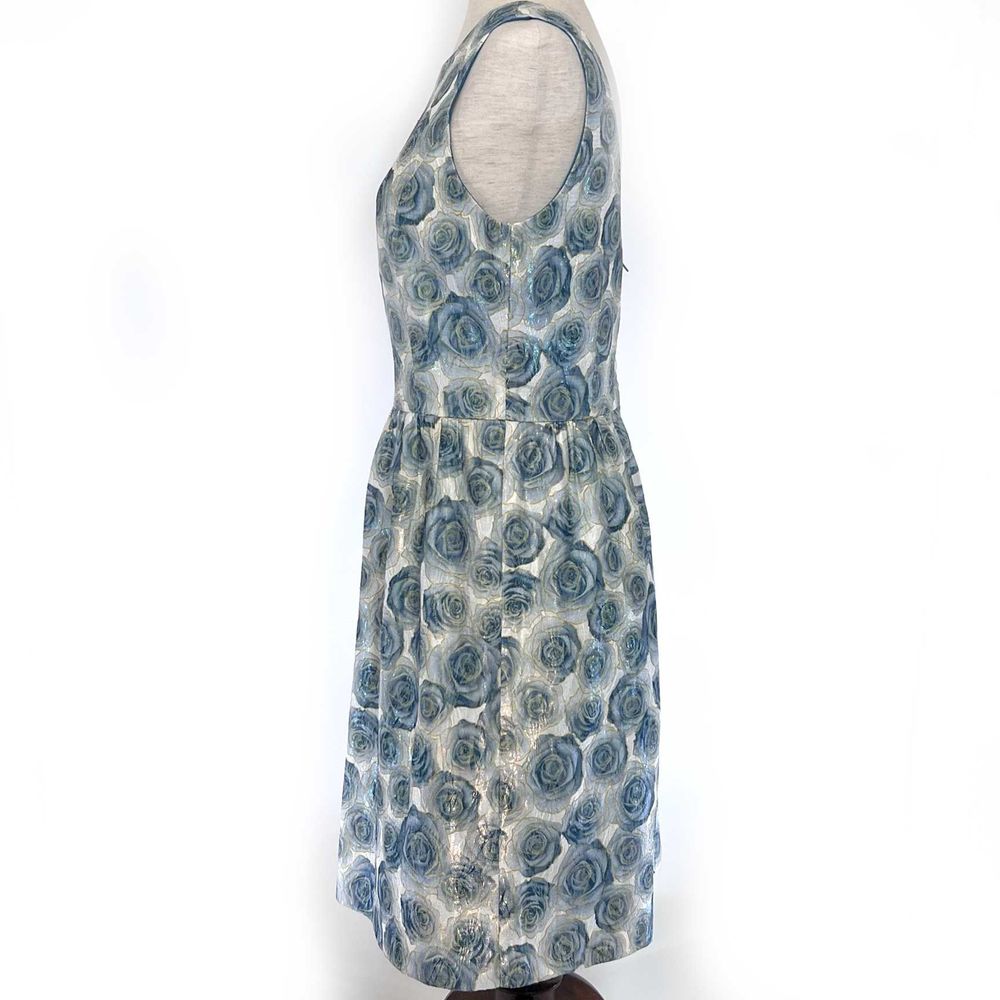 Chic Blue Floral Midi Dress - Picture 2 of 8
